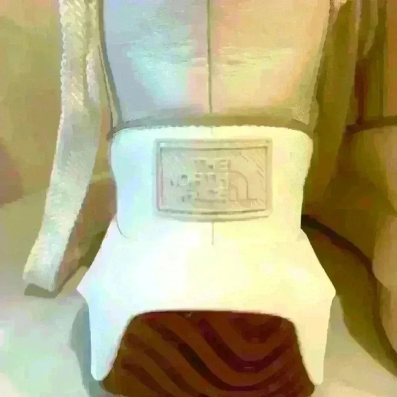 NWOT. The North Face, the Halseigh Waterproof Platform Booties. Color: C… - Picture 6 of 7